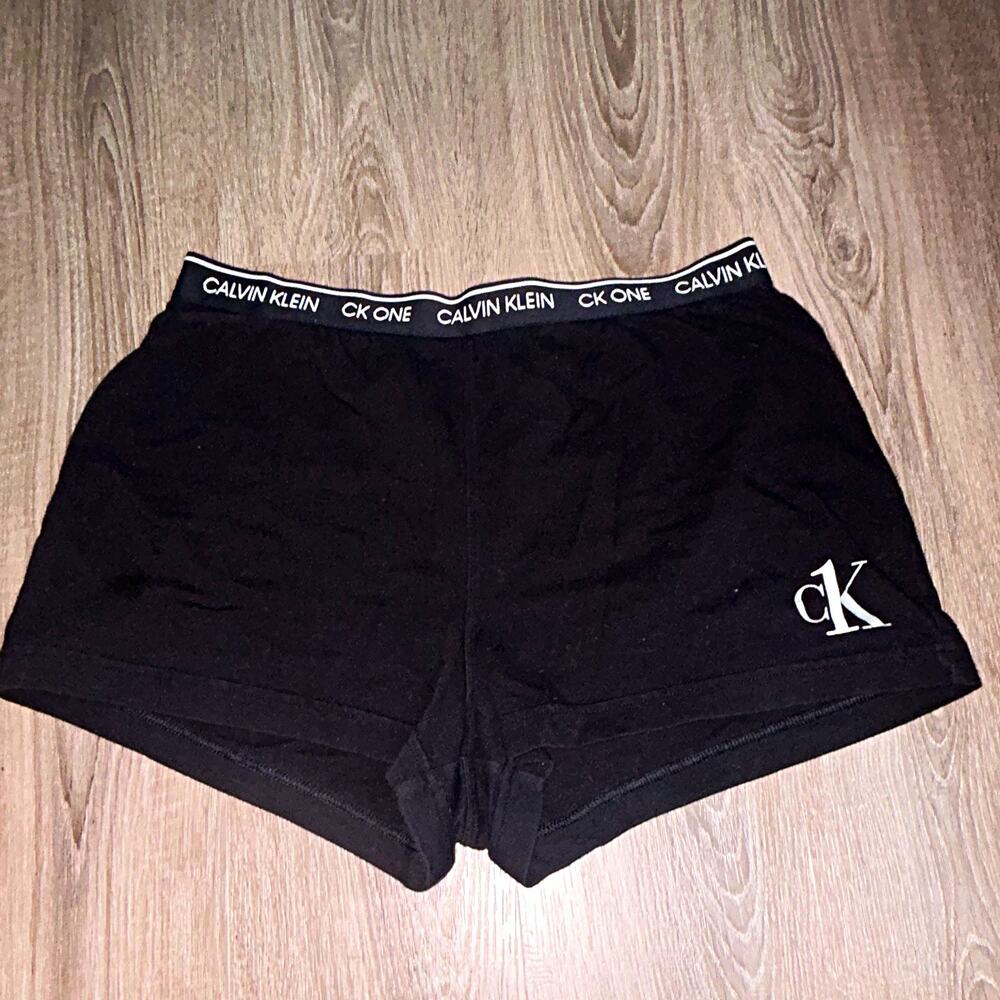 Calvin Klein CK One women’s Pj shorts Black Solid Size S Logo Waist
